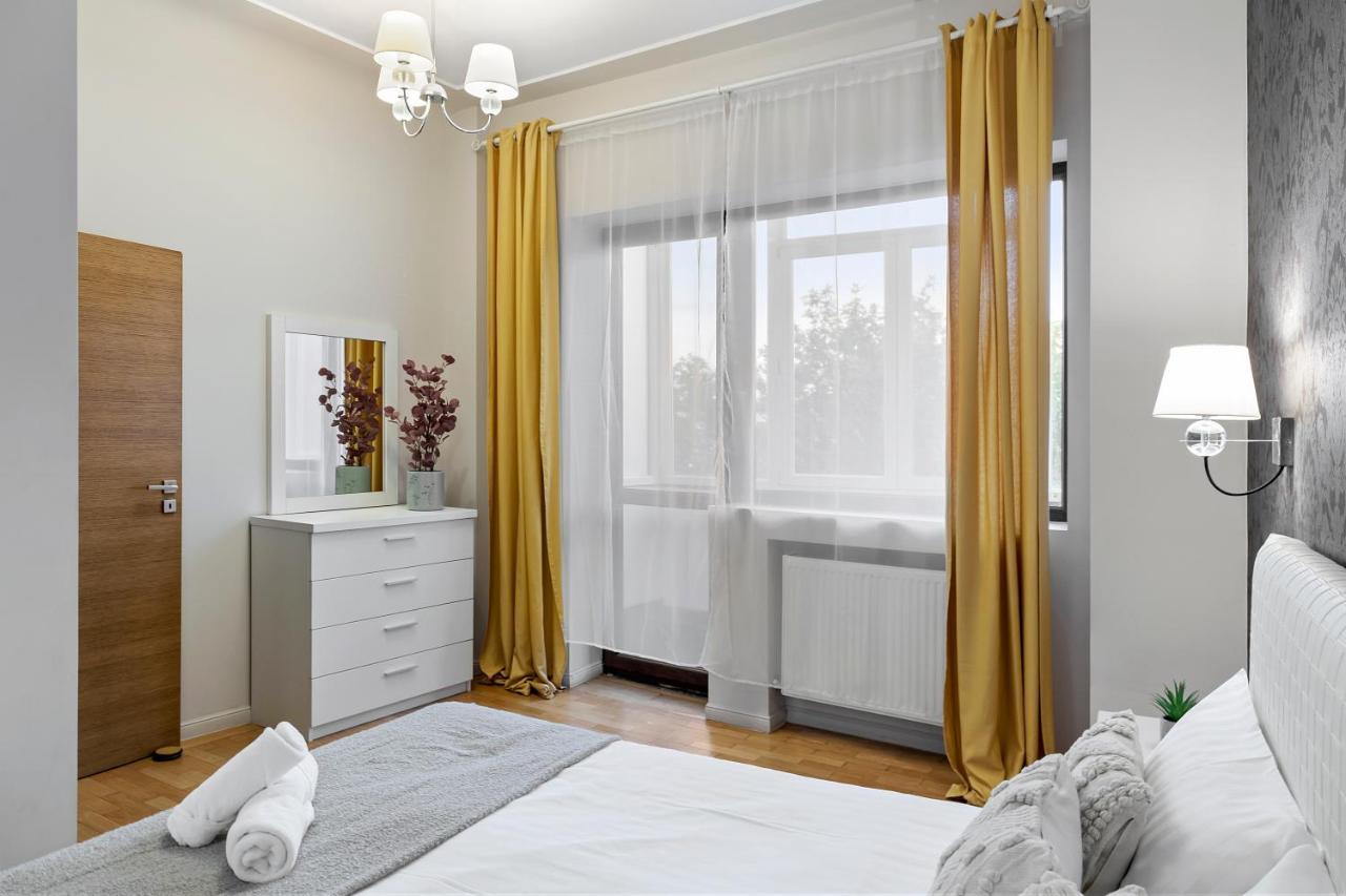 City Heart Retreat Elegant Apartment 부쿠레슈티 외부 사진