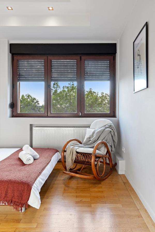City Heart Retreat Elegant Apartment 부쿠레슈티 외부 사진